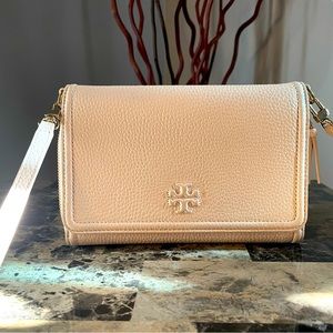 ✨TORY BURCH PEBBLED ZIP CROSSBODY